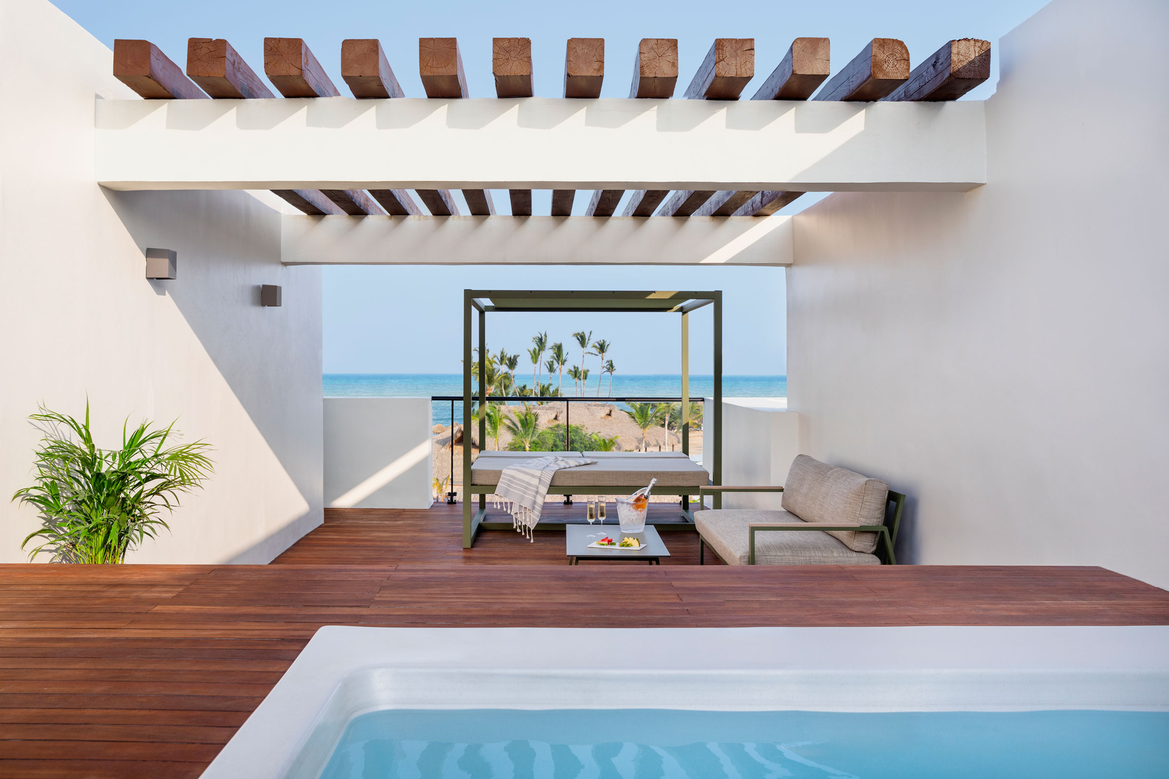 Finest Punta Cana plunge pool on rooftop area in terrace suite